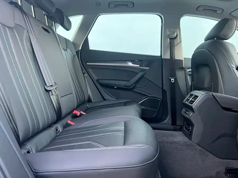 Audi Q5 - фото 7