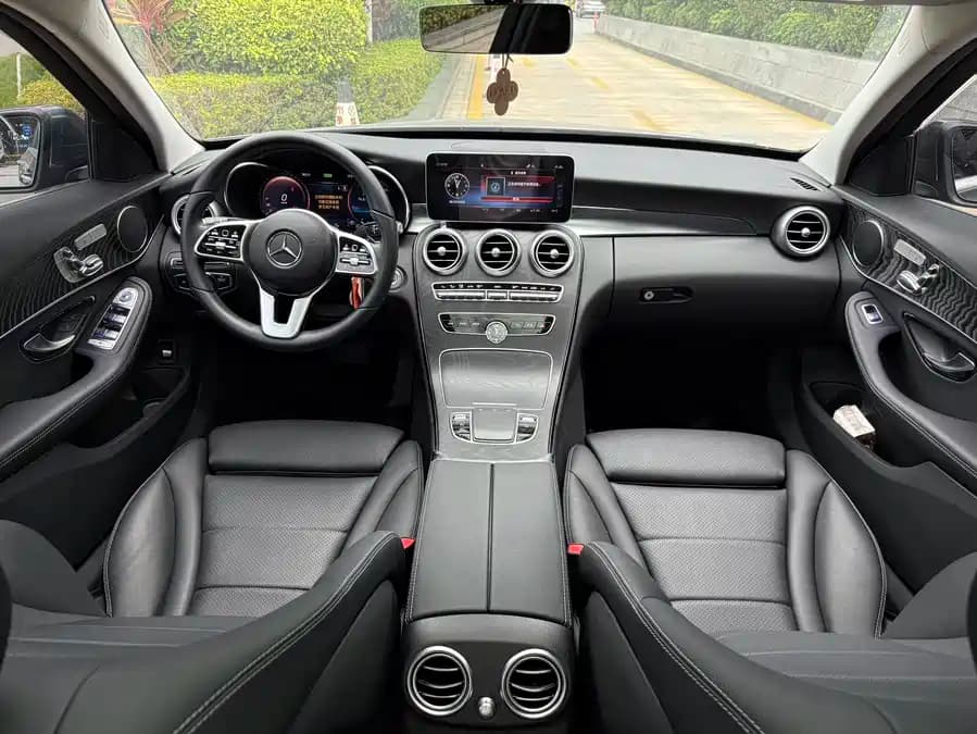 Mercedes C-Class - фото 6