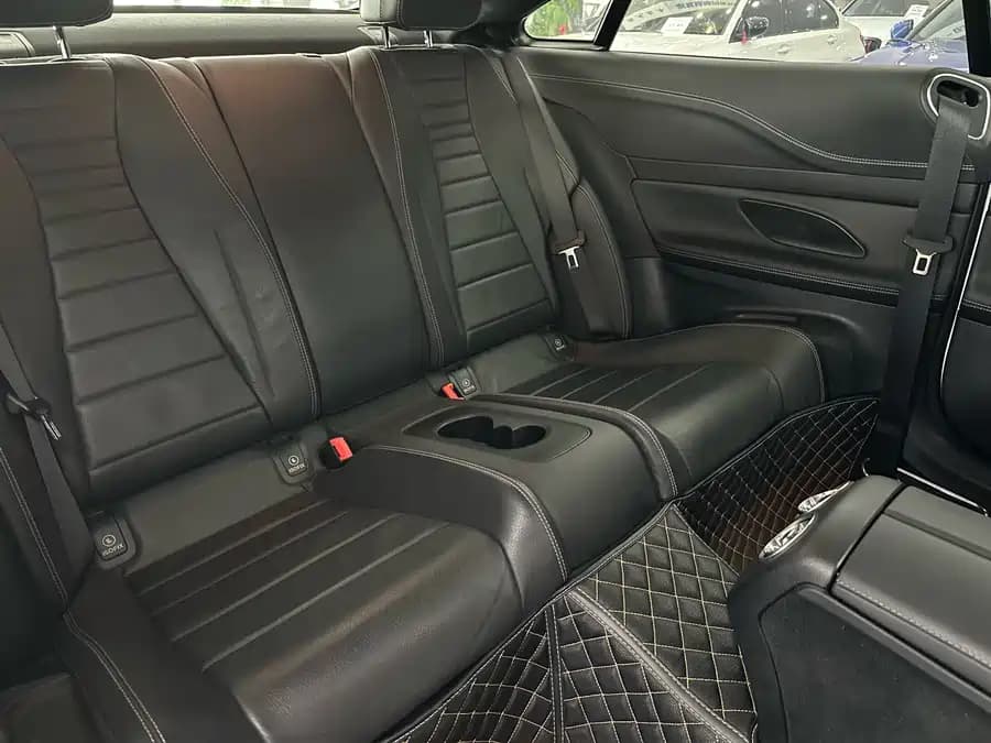 Mercedes E-Class - фото 10
