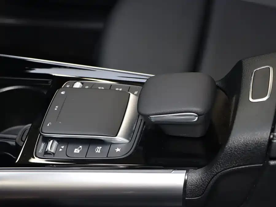 Mercedes GLA - фото 11