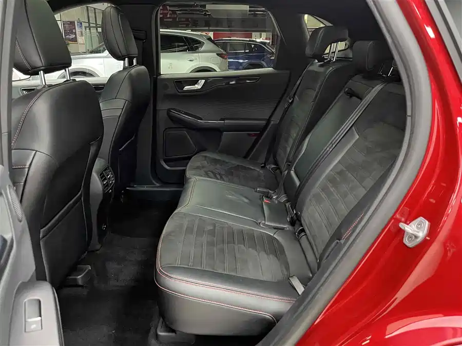 Ford Edge - фото 14