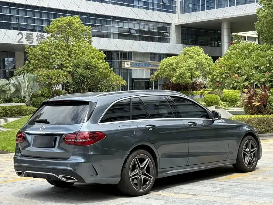 Mercedes C-Class - фото 11