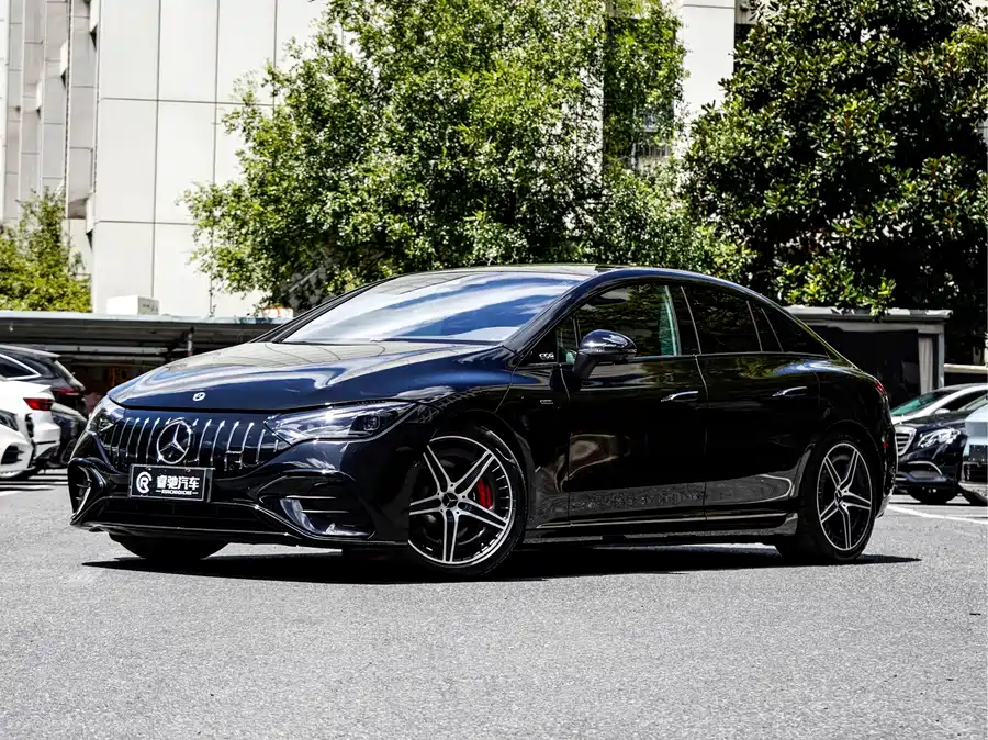 Mercedes EQE - фото 2