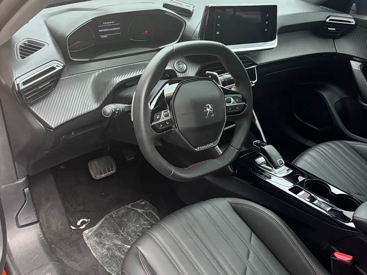 Peugeot 2008 - фото 4